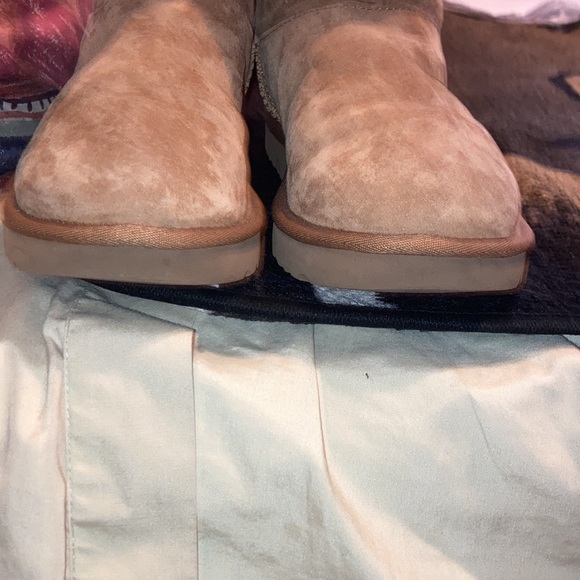Ugg Boots - Picture 2 of 9
